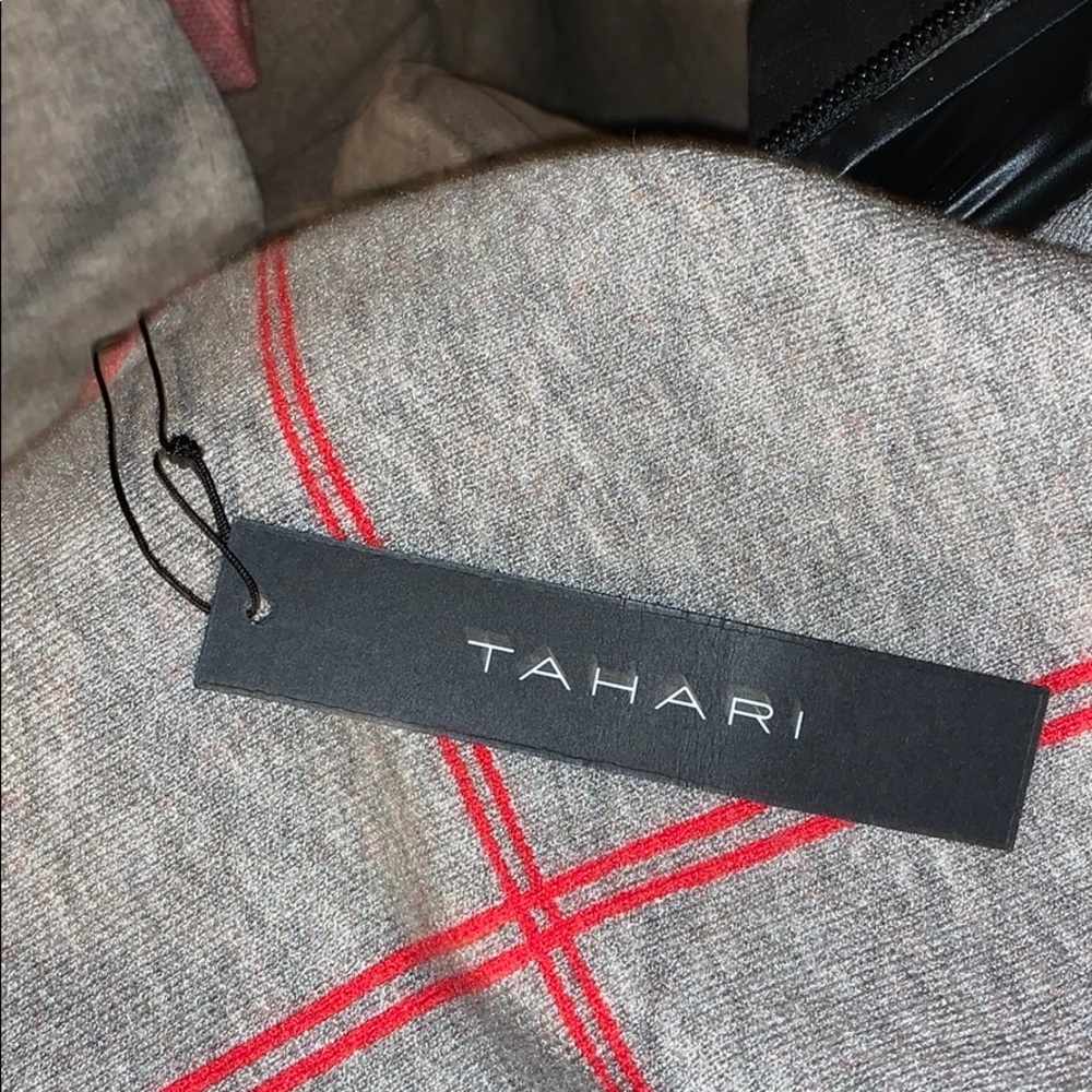 Mock Neck Grid Sweater - Picture 4 of 4